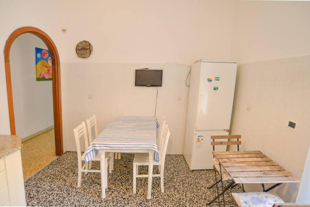 Ferienwohnung L'Arte Al Mare Savona Exterior foto